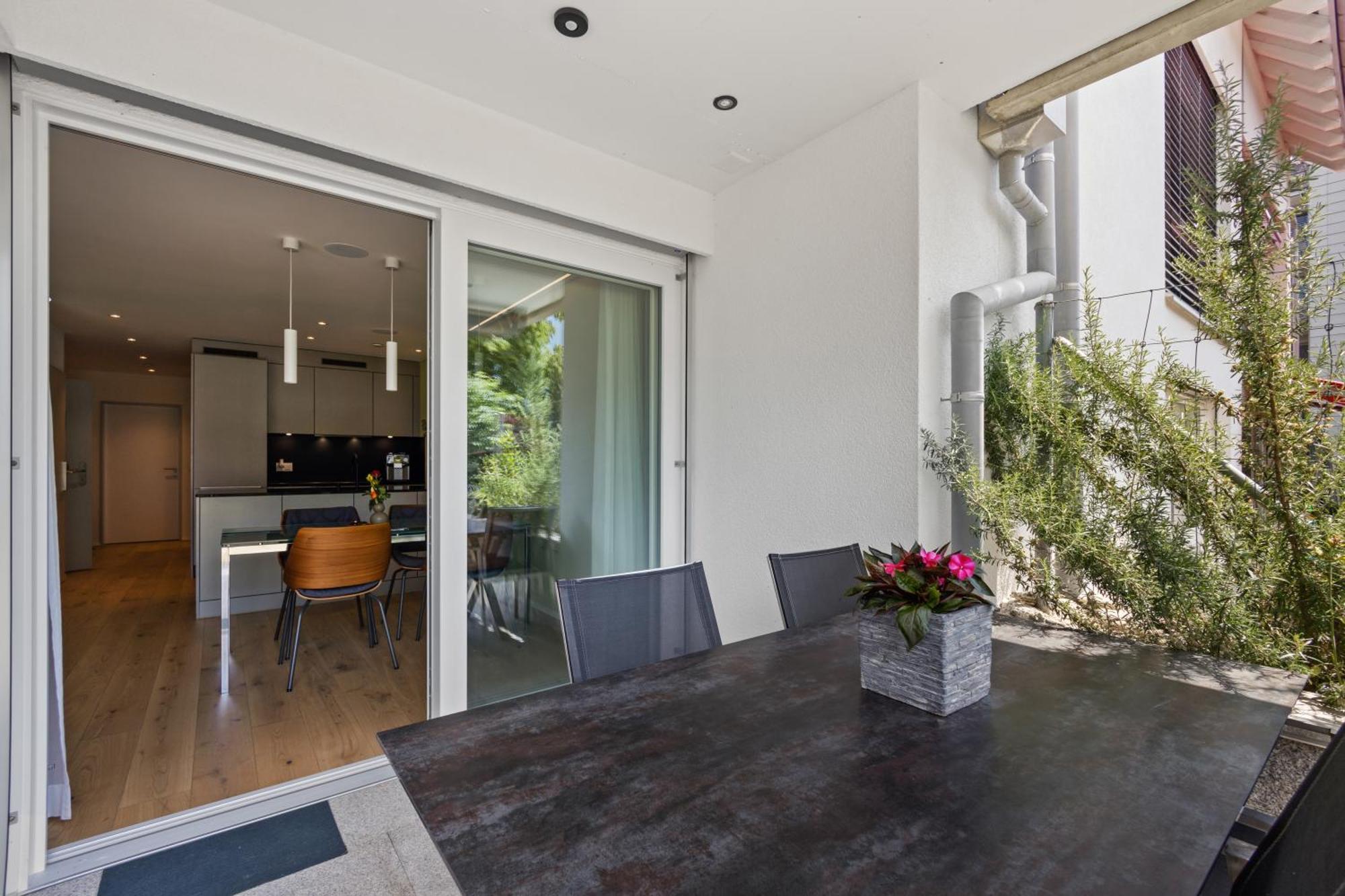 The R Apartment Uetliberg, Klima, Parken - Wallbox Geroldswil Ngoại thất bức ảnh
